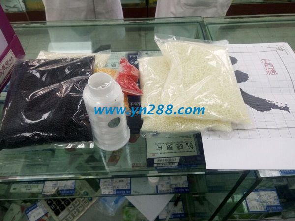 四川甘孜藏族大藥房澤女士工作之余兼職做手工活珠繡賺錢 四川甘孜藏族大藥房澤女士工作之余兼職做手工活珠繡賺錢(圖2)