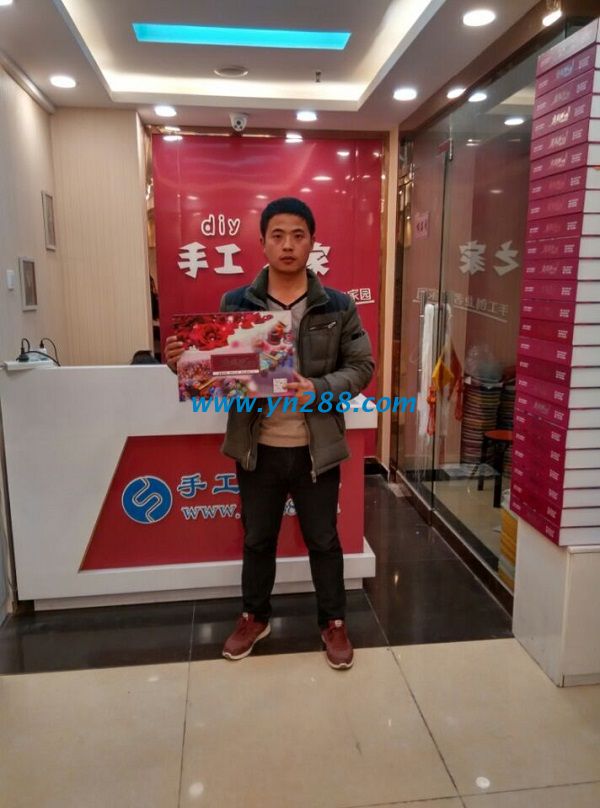 河南濮陽(yáng)尹先生親到手工活之家總部考察，找到正規(guī)可靠的手工活外發(fā)公司(圖1)