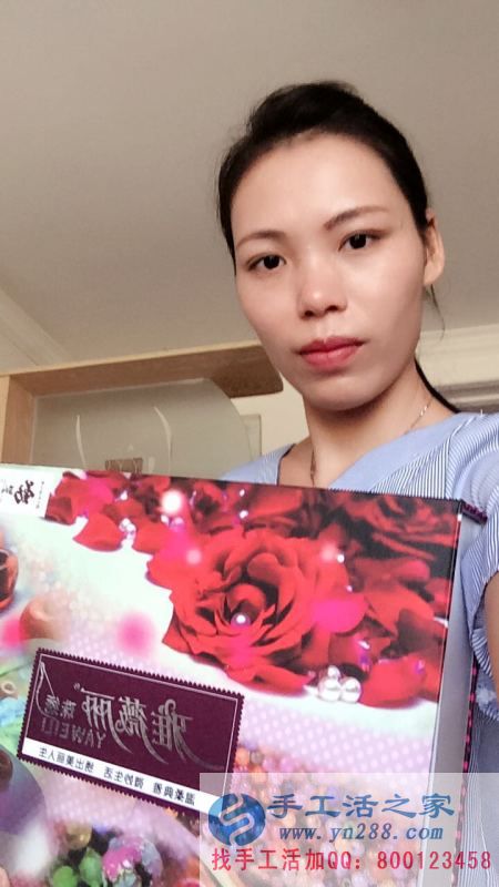 職業(yè)女性兼職好項(xiàng)目，廣西桂林蔣女士工作之余兼職手工活賺錢(qián)