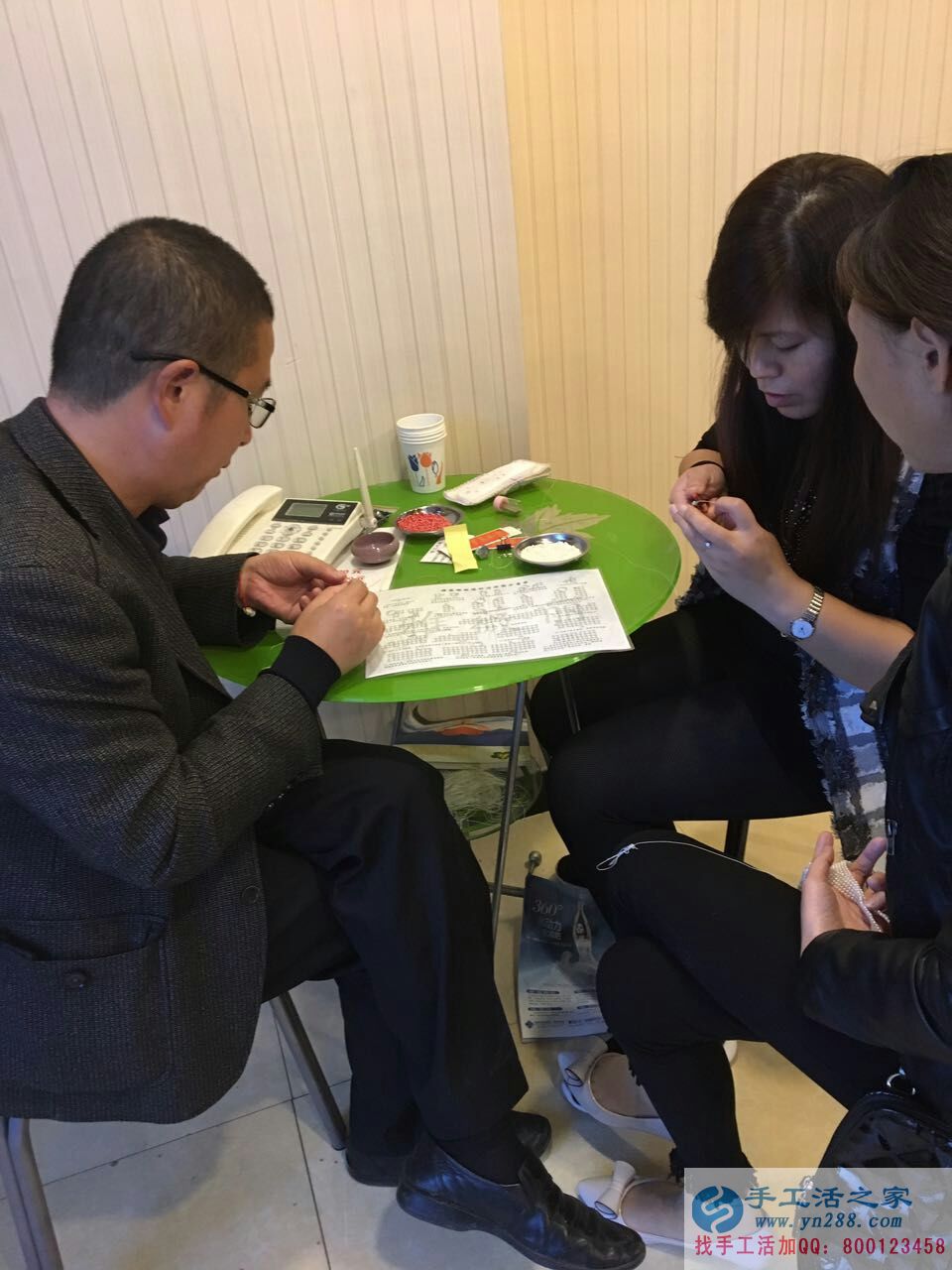 江蘇阜寧縣崔先生夫婦來手工活之家考察成功加入村代理！