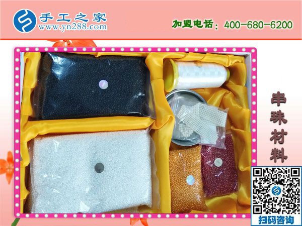 婆婆幫著帶孩子，四川成都葉女士做免押金手工活掙錢