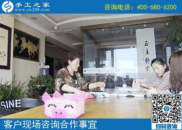 找到可以寄到家做的手工活，云南曲靖劉女士50歲了照樣在家掙錢