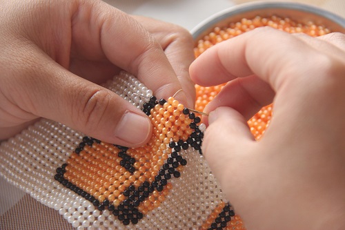 專(zhuān)家解惑：為什么那么多人選擇做外發(fā)手工活加工這一行？