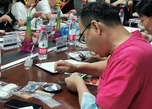 一起做非遺手工勵志珠珠繡-------記手工之家第三期全國優(yōu)秀繡娘陪訓(xùn)會 一起做非遺手工勵志珠珠繡-------記手工之家第三期全國優(yōu)秀繡娘陪訓(xùn)會