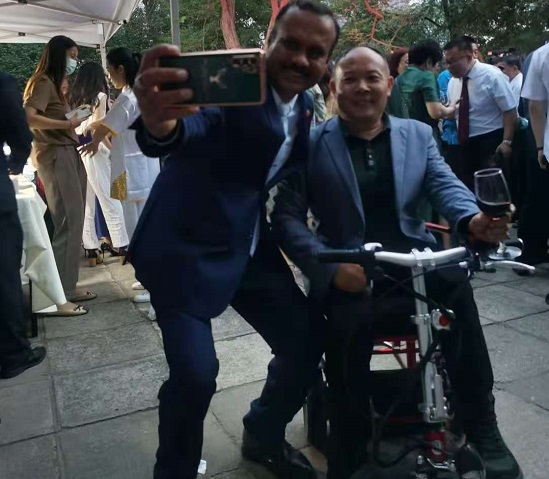 讓非遺傳統(tǒng)手工珠繡走向世界！------記手工之家創(chuàng)始人在北京