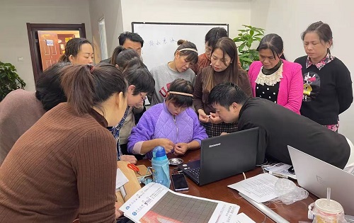 有想法、有行動(dòng)，就會(huì)越來越好 --- --- 記手工之家各級(jí)代理技術(shù)培訓(xùn)優(yōu)秀學(xué)員湖北李先生