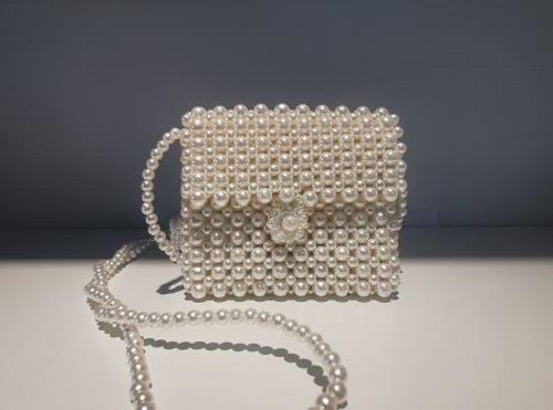 利用閑暇時(shí)間創(chuàng)造財(cái)富，這份串珠加工手工活倍受青睞(圖1)