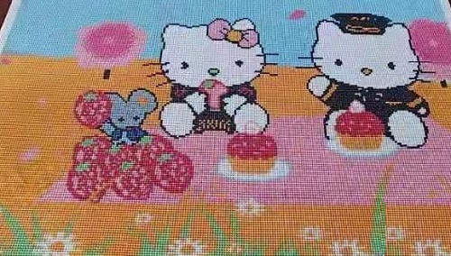 在家串制精美別致的珠繡藝品，常年足不出戶把錢賺(圖1)