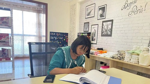 愛，是一切奮斗和成功的源泉 --- ---記手工之家優(yōu)秀合作伙伴云南楊女士