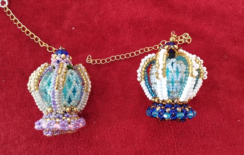 11月25日，手工活外發(fā)加工可靠嗎？靈活就業(yè)自由創(chuàng)業(yè)好手工，小成本創(chuàng)業(yè)做手工傳承官，與手工之家合作，真誠讓大家長期合作，圖為串珠米珠繡純手工產品剪影