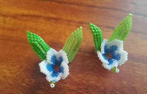 1月6日，手工活兼職可帶回家，手工活接單平臺(tái)，微創(chuàng)業(yè)做手工傳承官，在手工之家，有目標(biāo)收入更好，圖為串珠米珠繡純手工產(chǎn)品剪影