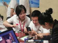 建設(shè)美麗鄉(xiāng)村，寄料在家加工勵(lì)志珠珠繡手工活，你我皆可出力