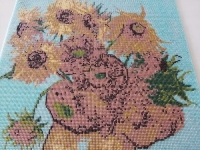 自由奔放的向日葵，一針一線串珠繡，掌握的是自由奔放的人生