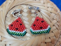 兼職手工活可以帶回家做，產(chǎn)品多，各有各的美，很受歡迎