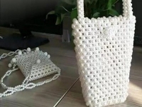 外發(fā)手工活領(lǐng)回家做，純手工環(huán)保、有溫情，很有市場(chǎng)