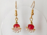 正規(guī)手工活領(lǐng)回家做，純手工加工有技巧，先易后難、觸類旁通