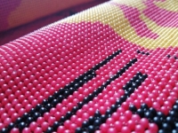 在家怎么接手工活掙錢(qián)，寶媽通過(guò)串珠純手工自由靈活掙錢(qián)