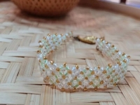 外發(fā)手工領回家做，產品種類多，發(fā)展好，支持大家通過純手工掙錢增收