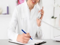 2025年足不出戶，在家門口做事，比開工廠收入還高，這樣的工作你想要嗎