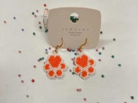 串珠米珠繡純手工產(chǎn)品展示，精美的耳飾之耳墜