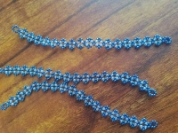 4月13日，外發(fā)加工接單平臺(tái)，正規(guī)廠家的手工創(chuàng)業(yè)項(xiàng)目，小成本創(chuàng)業(yè)開手工加工廠、做家庭手工工作室，與手工之家合作，大家各有各的優(yōu)勢(shì)，圖為串珠米珠繡純手工產(chǎn)品剪影