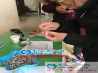 貴州肖女士想帶領(lǐng)村里婦女加工手工活賺錢(qián)致富哪里有？