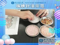 雙11買(mǎi)買(mǎi)買(mǎi)！做手工活串珠賺賺賺！邯鄲馬女士下班后在家賺錢(qián)增收的方法