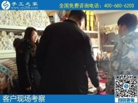 附近的手工活拿回家做，大家實(shí)地考察合作勵(lì)志珠珠繡外發(fā)手工活