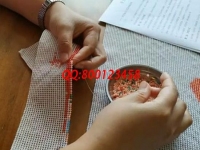 長期穩(wěn)定、簡單好做，這個拿回家做的手工活很適合在家加工