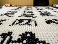 遠(yuǎn)離無獨立經(jīng)濟來源的生活，靠這份可以寄到家做的手工活