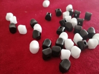 在家做這份珠繡串珠加工手工活，每周五都可以領(lǐng)取加工費(fèi)